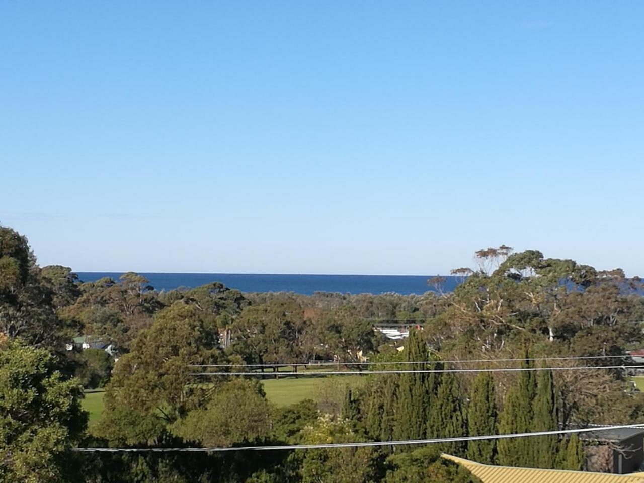 Castle Stay At Lakes Entrance Exterior photo